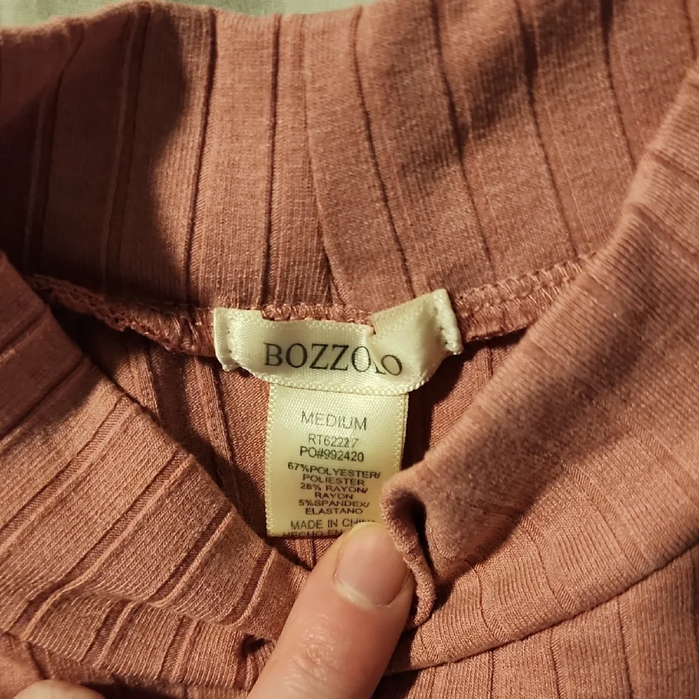 Pink Ribbed Mock Neck Top - Picture 2 of 3